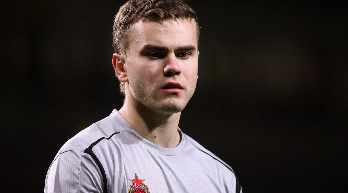 Футболом Игорь начал заниматься с 4 лет