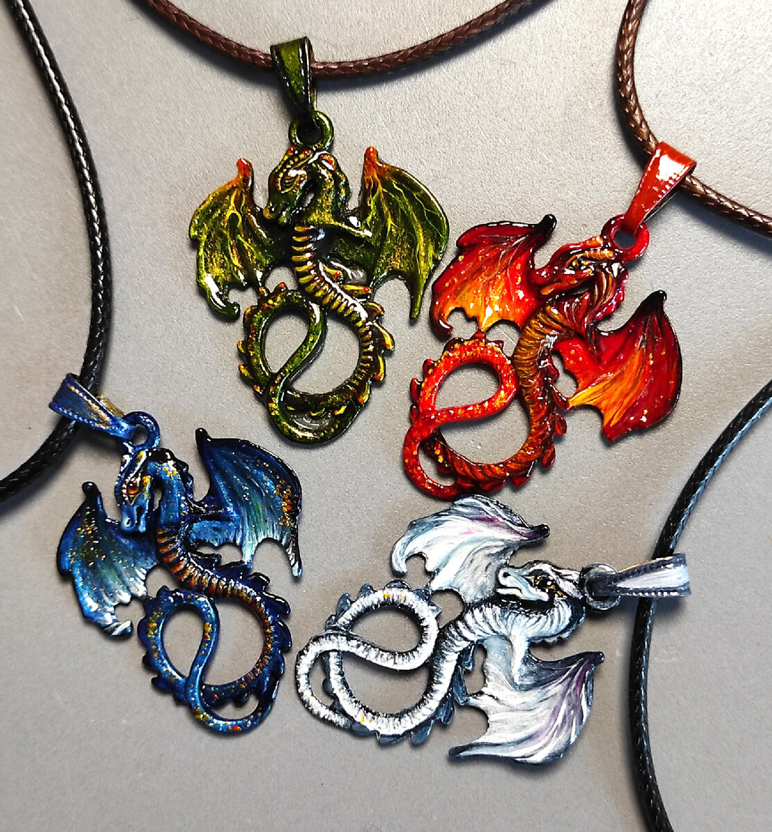 подвеска дракон