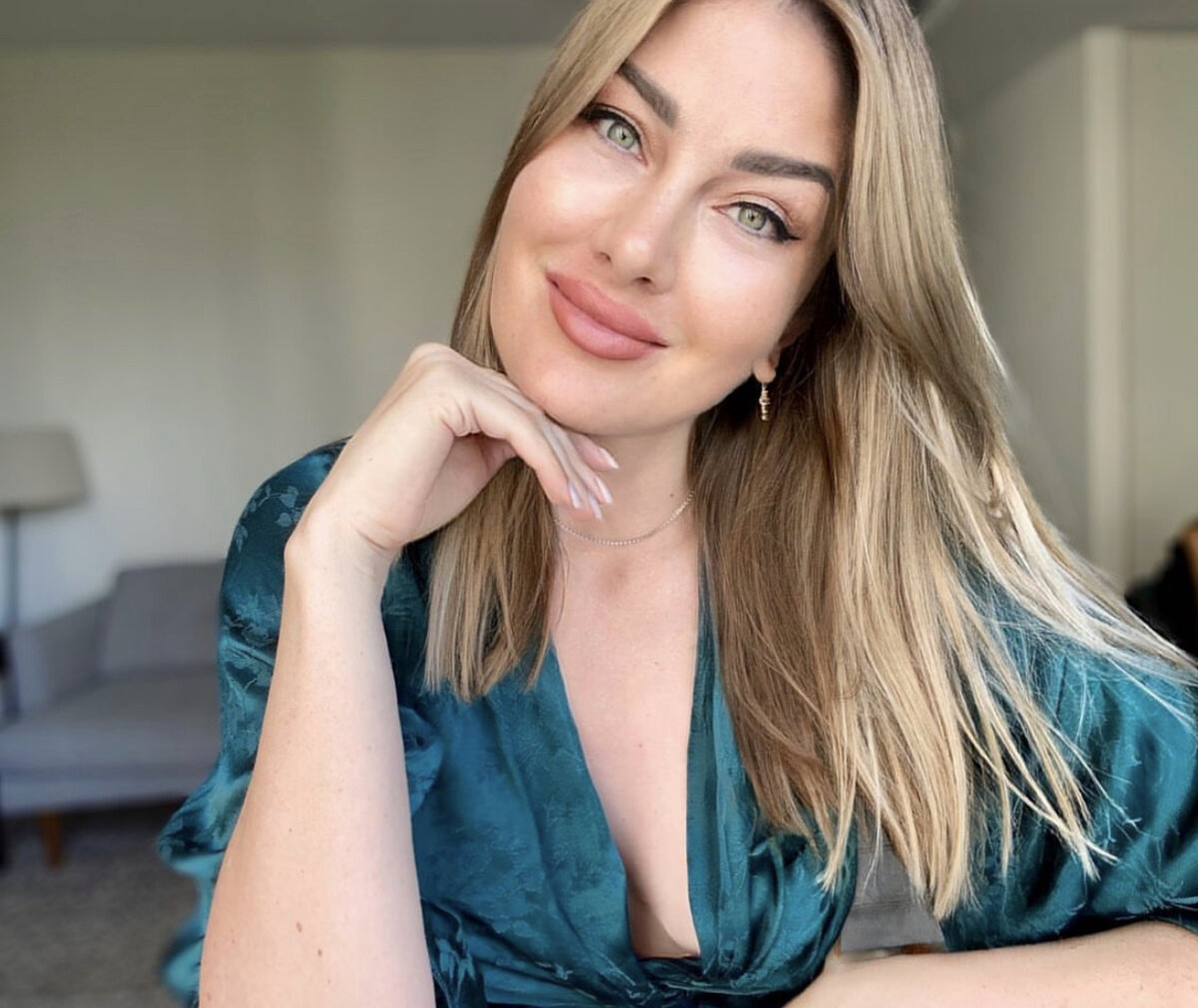 алекса оник возраст. алекса оник. алекса оникс. алиса оник. алекса оник медитации.