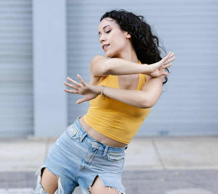 Разные танцевальные стили направлены на определенные группы мышц. Фото автора Rodnae Productions Pexels, используется по лицензии Creative Commons