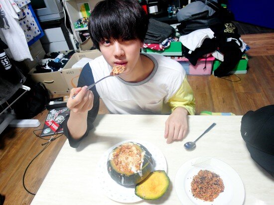 Джин (Jin) из BTS