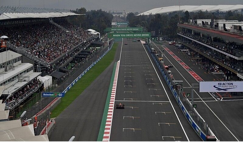 Стартовая прямая Autódromo Hermanos Rodríguez 