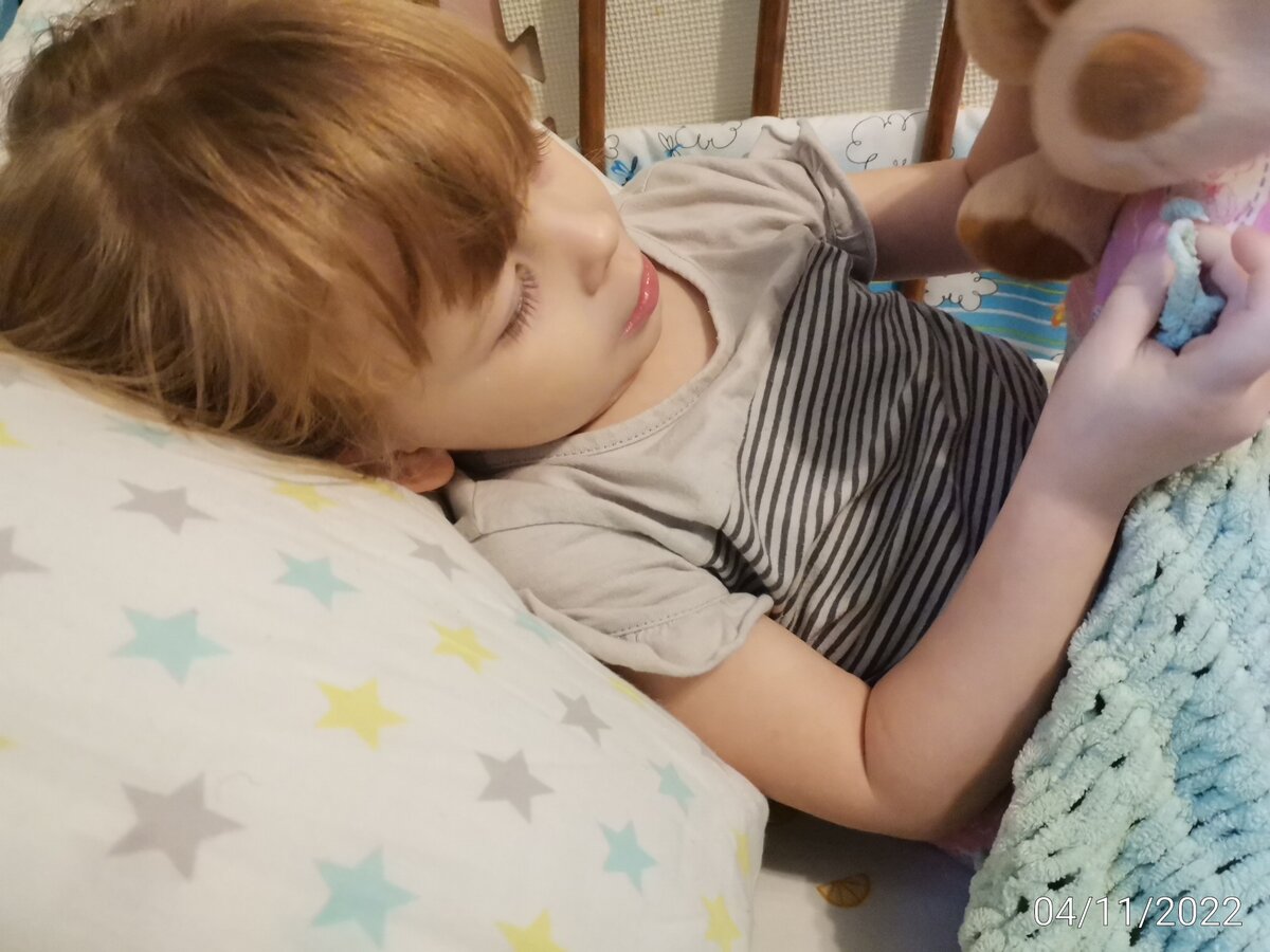 Ребенок кашляет во сне: причины и рекомендации педиатра