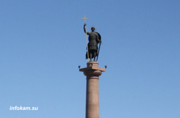    Камышин. Памятник Святому Великомученнику Димитрию Солунскому