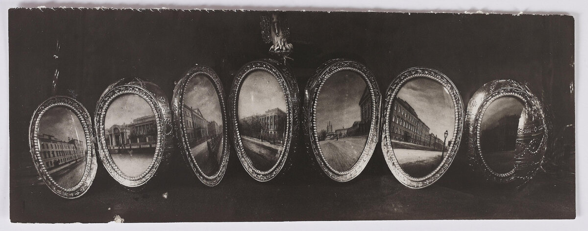 Сюрприз пасхального яйца с пеликаном – складная ширма из семи панелей с миниатюрами, изображающими благотворительные заведения вдов. имп. Марии Федоровны.