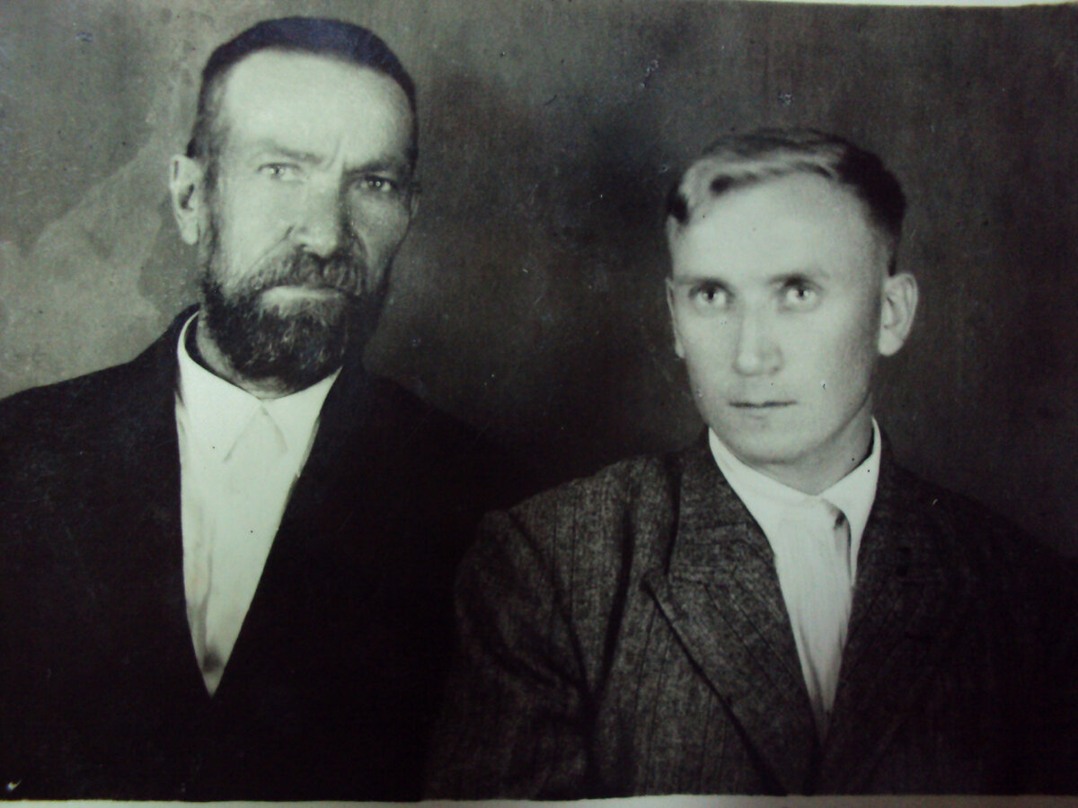 Отец и сын. Скоро на фронт