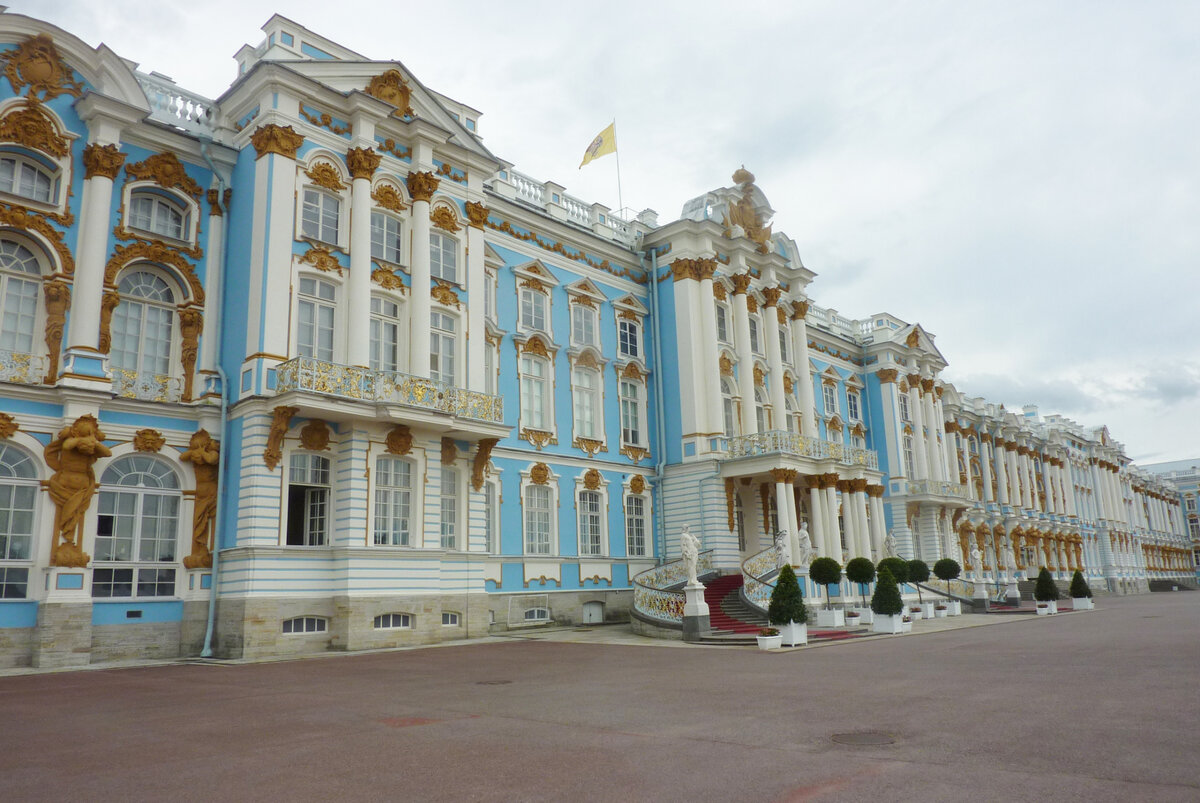 Екатерининский дворец – доминанта Екатерининского парка
