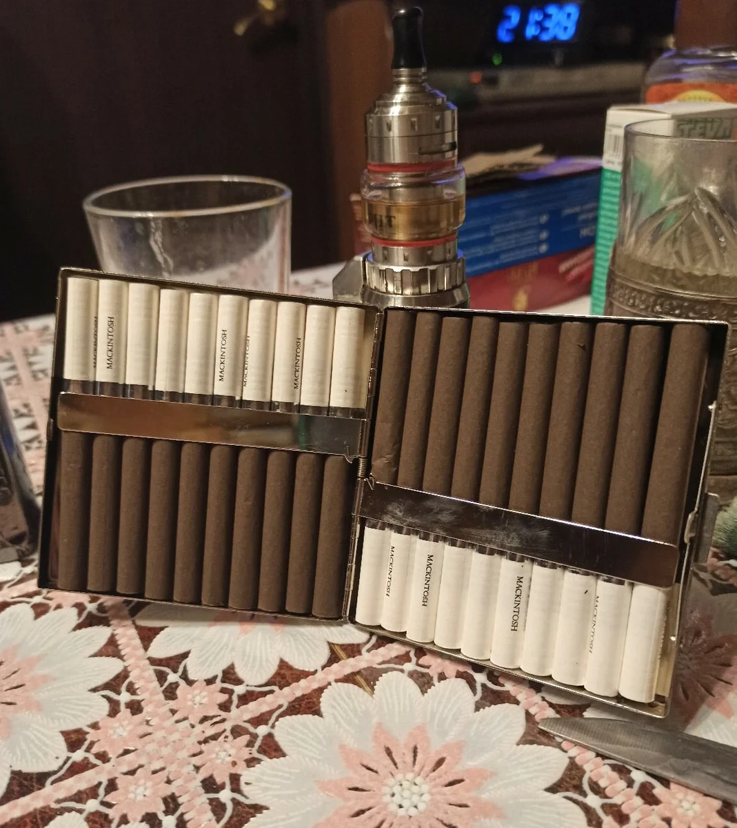 Mackintosh с/ф в портсигаре, 1100, пачк. Macintosh с портсигаром. сигариллы макинтош. портсигар макинтош. Macintosh сигареты.