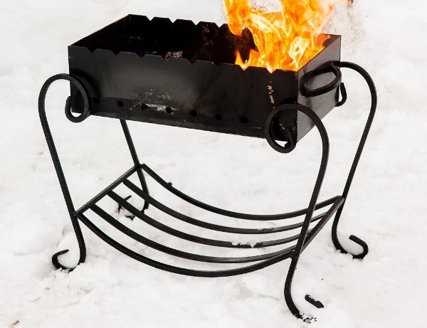 Мангал кованый