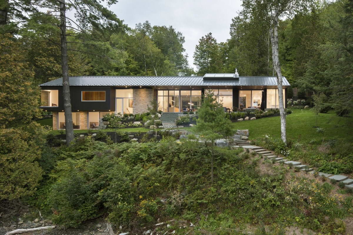 Дом архитектора на берегу озера в Канаде - HQROOM
