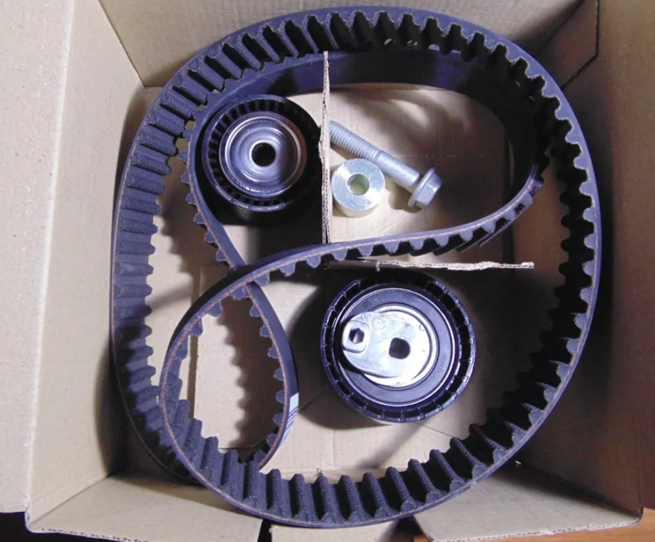 Комплект ГРМ 130c11551r 