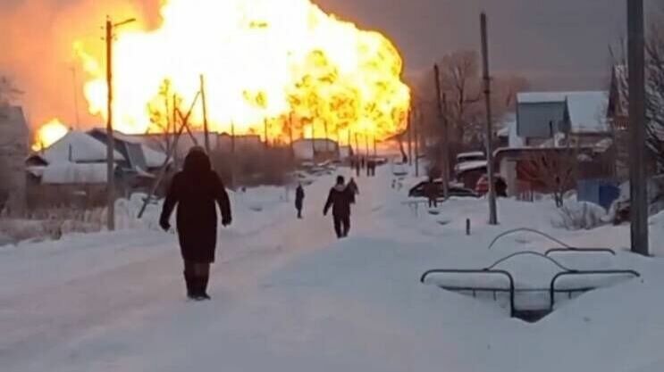     По этому магистральному газопроводу поставляют топливо в Европу через Украину.