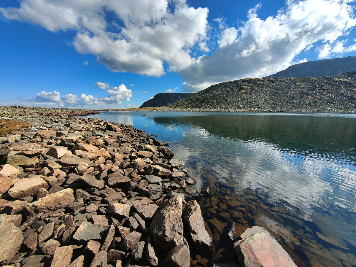 берег озера