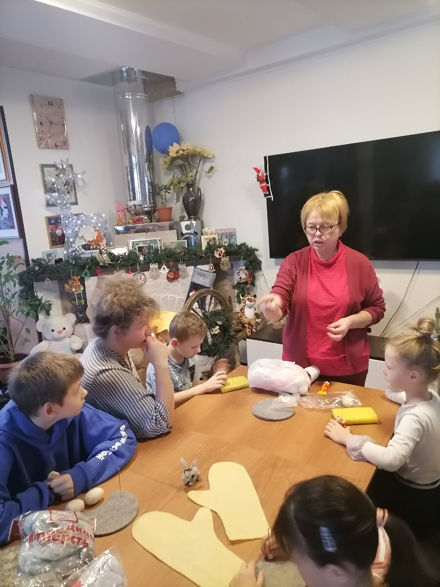 Валяем игрушки с детьми, фото автора