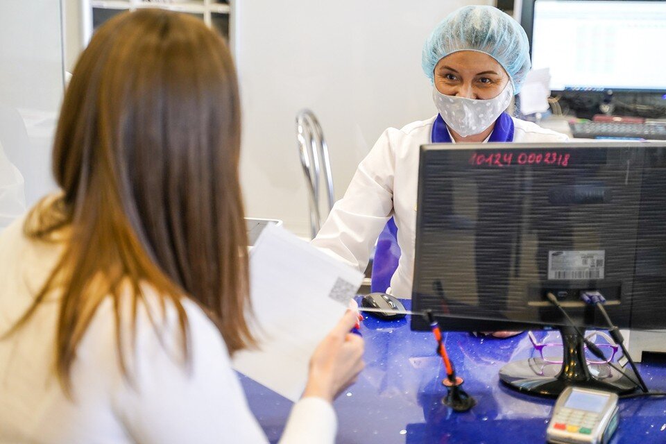     Специалисты прогнозируют, что в наступившем году россияне будут обращаться за медпомощью по полису ОМС чаще, чем в предыдущем. Светлана МАКОВЕЕВА