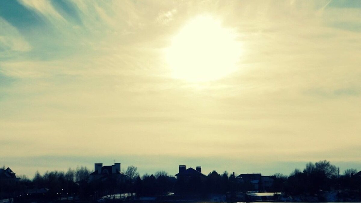     По данным Институт прикладной геофизики (ИПГ) Росгидромета, 9 января на Солнце произошла вспышка самого высокого класса — X.