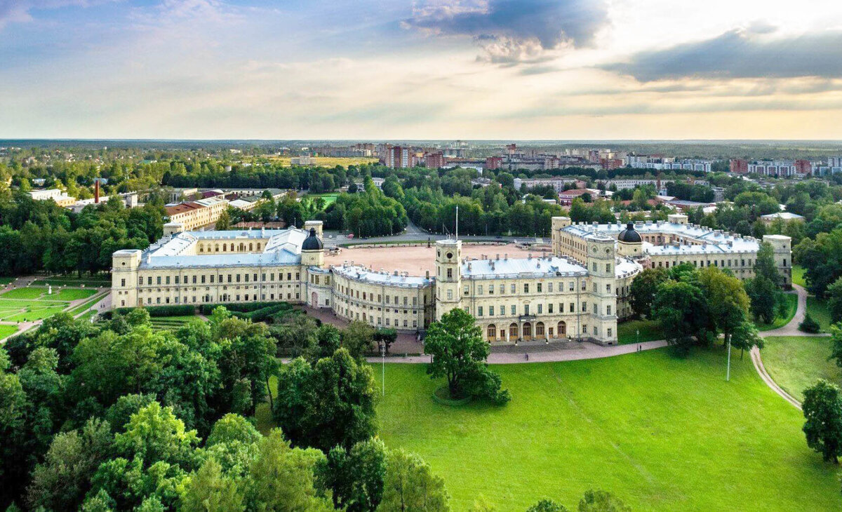 гатчинский дворец в санкт петербурге фото