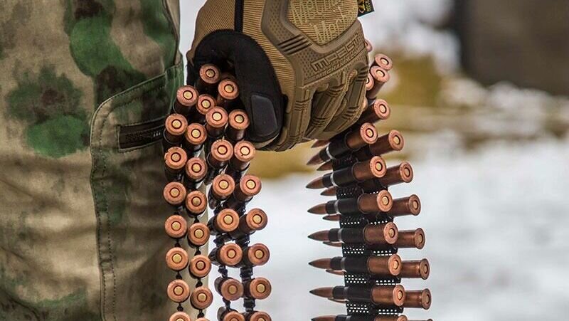     Адвокаты бойца, обвиняемого в контрабанде оружия, смогли доказать его невиновность, пишут СМИ.