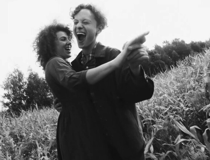     Фото: скрин из клипа «Прощальный вальс»