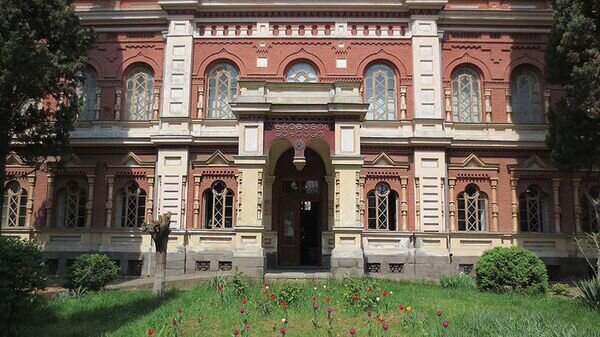    © The State Silk Museum of Georgia
