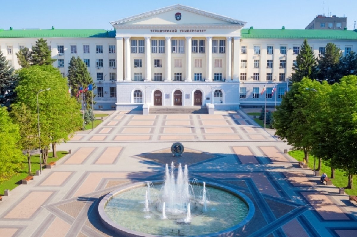    В Ростове преподаватель вуза заработала 500 тысяч из-за фальшивого диплома