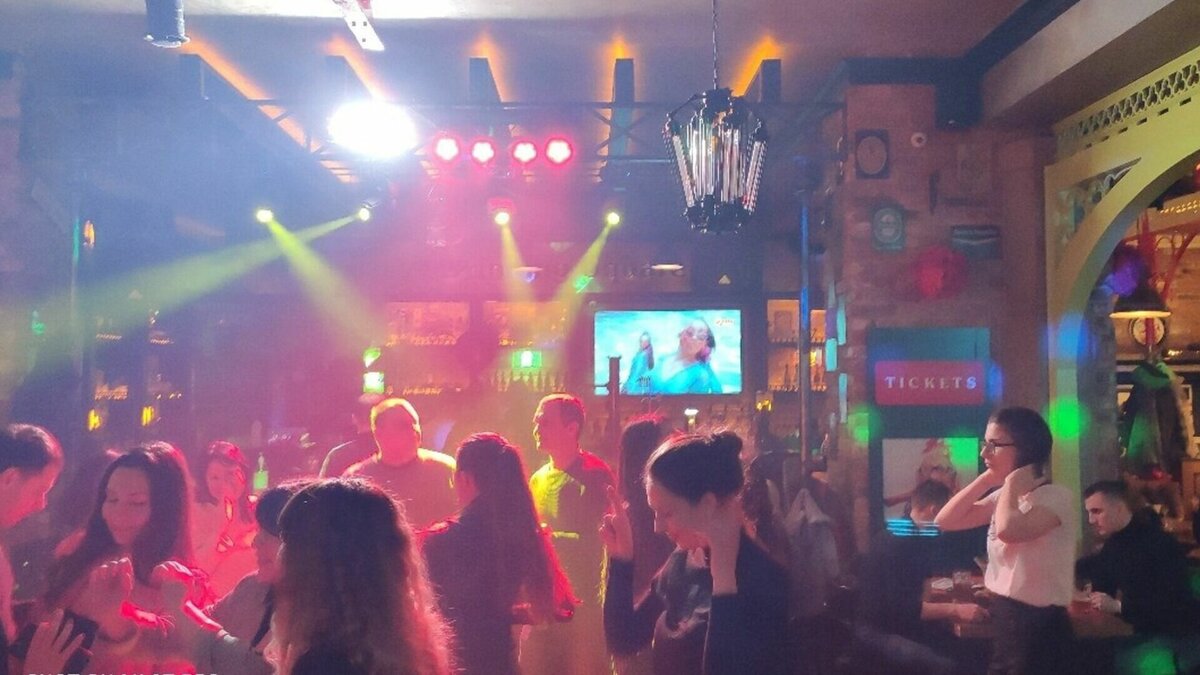     Житель Тюмени написал заявление в полицию на ночной клуб Avalon, который находится на улице Широтной. Об этом «Нашему городу» рассказал горожанин Иван Васильев.