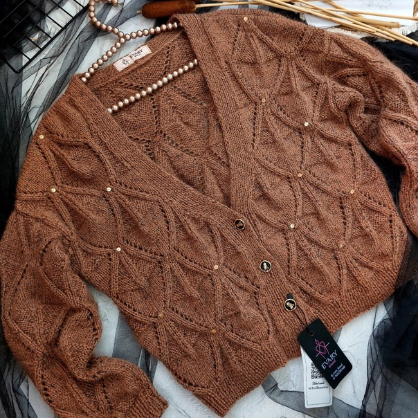 Кардиган связан  Evary Brand.