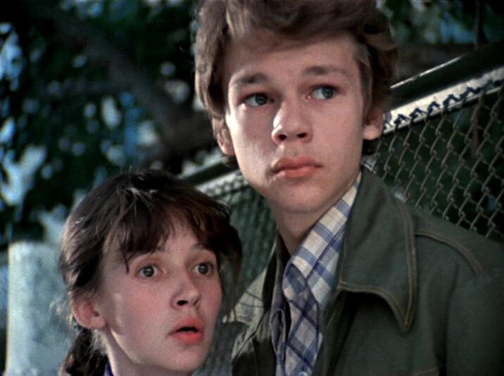 "Вам и не снилось". Источник фото: https://www.kino-teatr.ru/kino/movie/sov/804/foto/i3/505266/