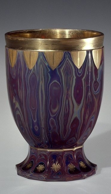 Литиалиновое стекло: загляните в буфет или на чердак, если найдёте ...