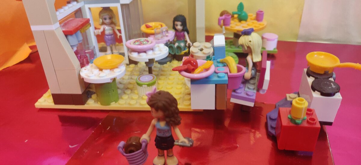 О, по твоему виду понятно, что мы с тобой найдём общий язык. 