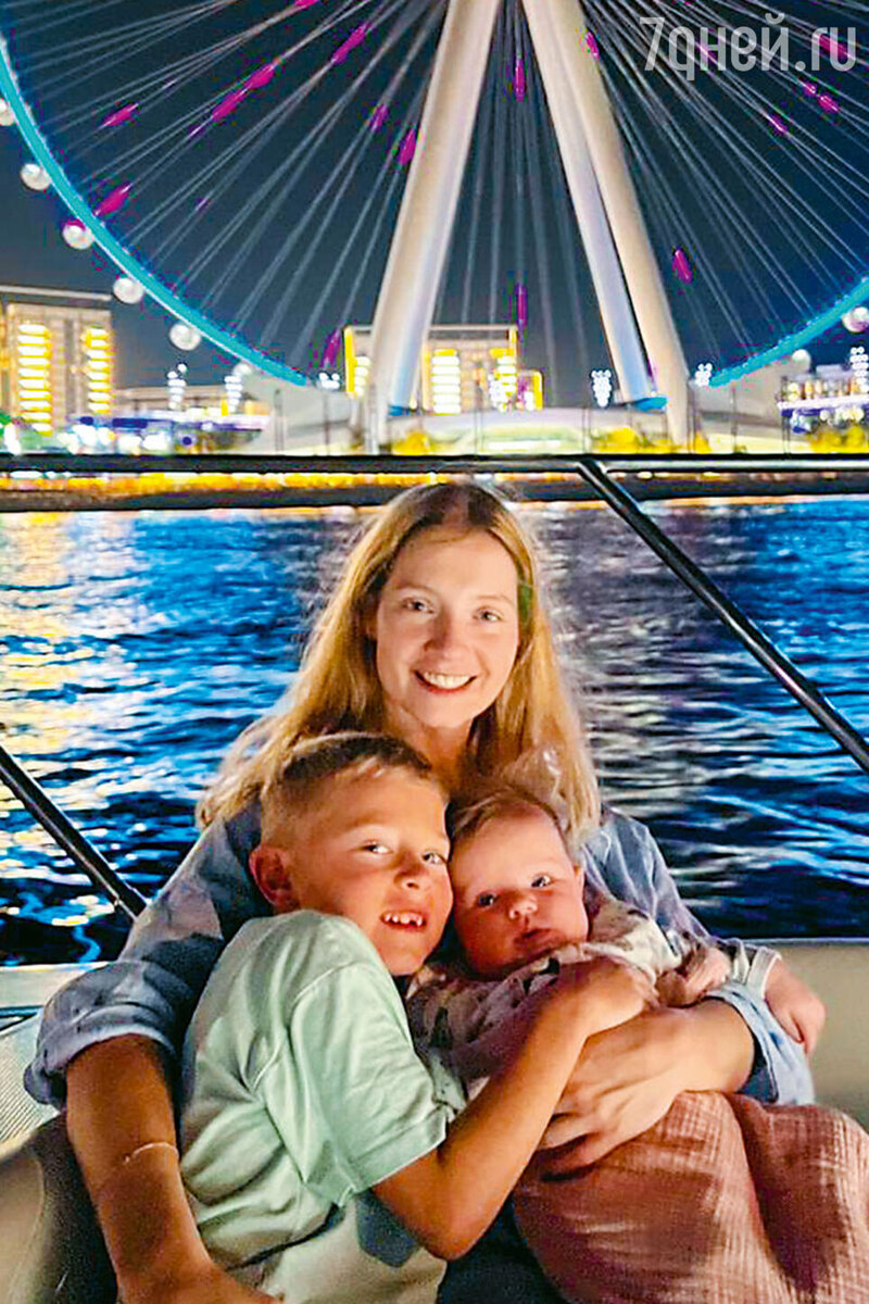    На отдыхе в Арабских Эмиратах. 2023 г. из личного архива Марии Луговой