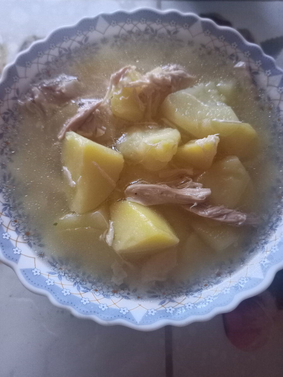 Наше меню, что готовить на обед, тушеная картошка с курицей и бульоном