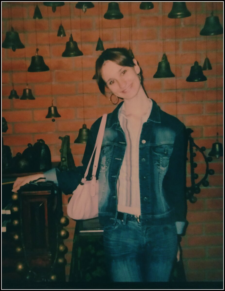 улыбка становится уже вымученной, но я еще твердо убеждена, что не достигла "нужного" результата. личное фото.