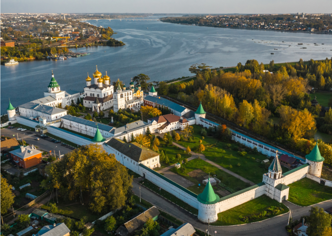 Город Кострома Ипатьевский монастырь