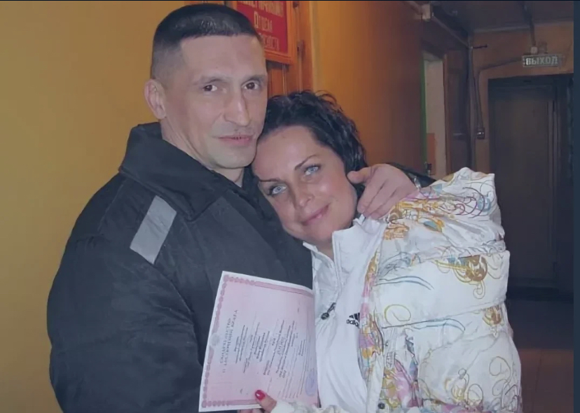 Женщины в тюрьме свадьба. Мужчина и женщина за решеткой. Быть женой заключенного. Свадьба в сизо. Свадьба с зеком.