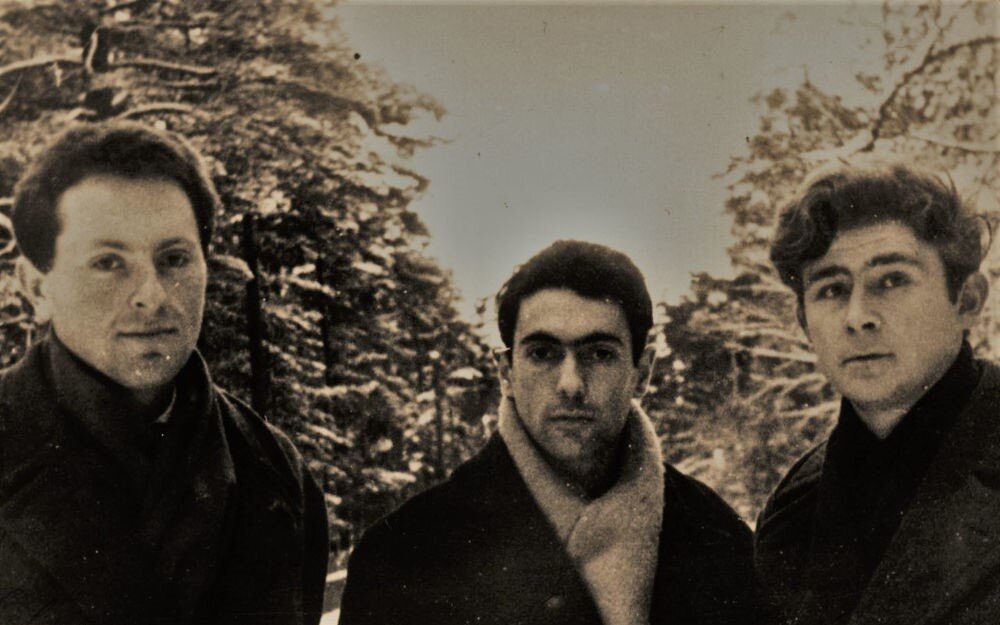 Фотография из собрания музея Анны Ахматовой: Иосиф Бродский, Анатолий Найман и Глеб Горбовский. Комарово.