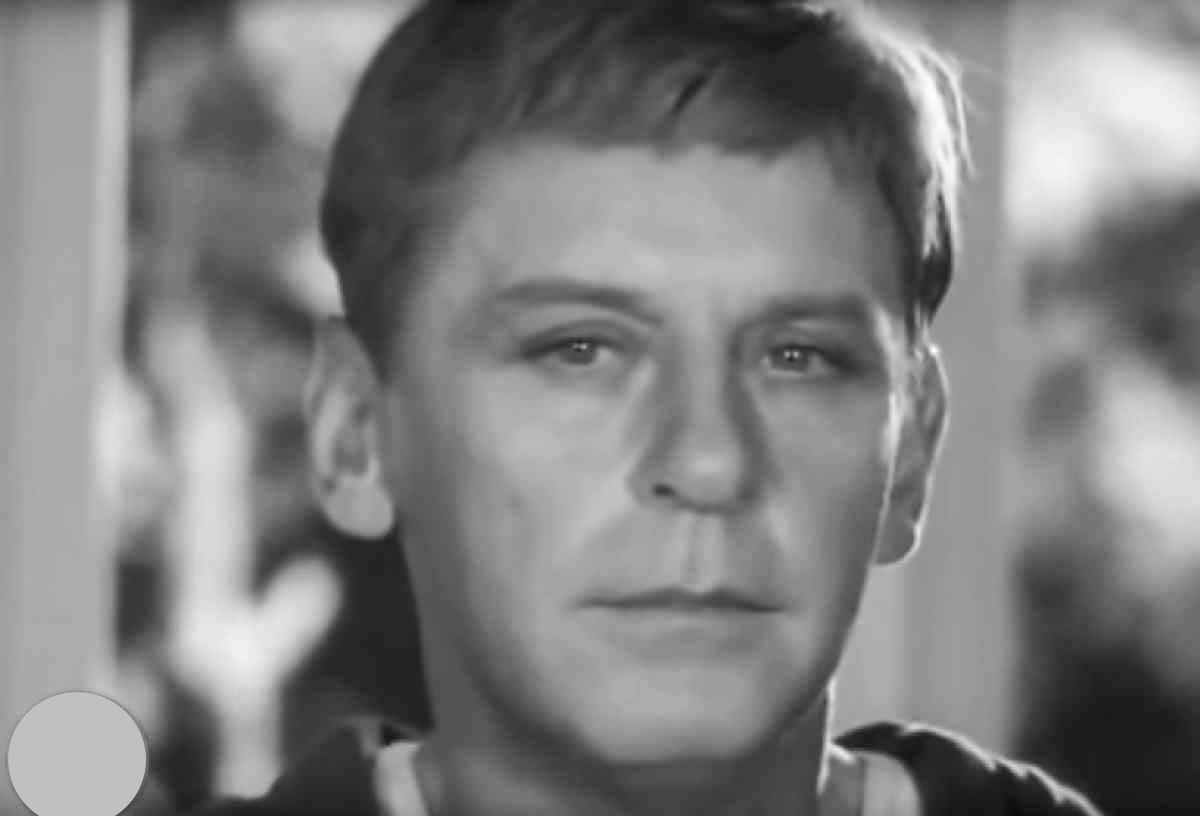 Кадр из фильма "Совесть". Всеволод Сафонов в роли Фёдора Дросова