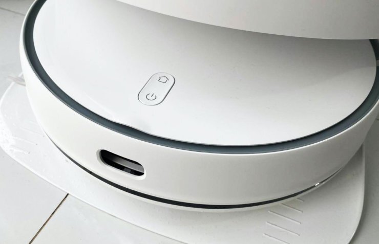    Внешне почти все роботы-пылесосы одинаковы. Но функционально они различаются довольно сильно