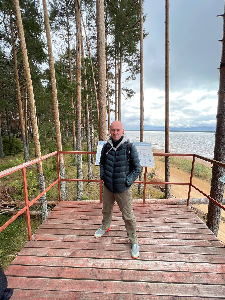 На берегу Рыбинского водохранилища