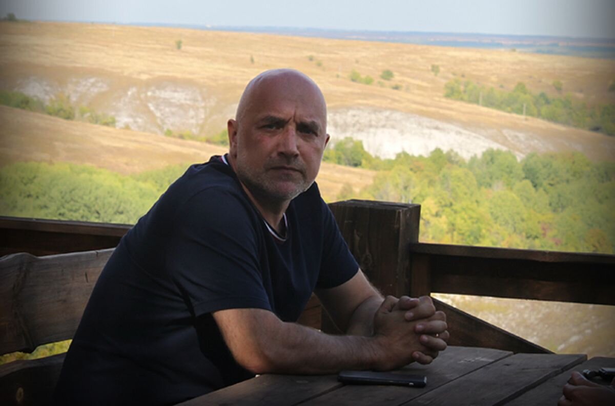    Прилепин прокомментировал отмену новогодних «голубых огоньков»