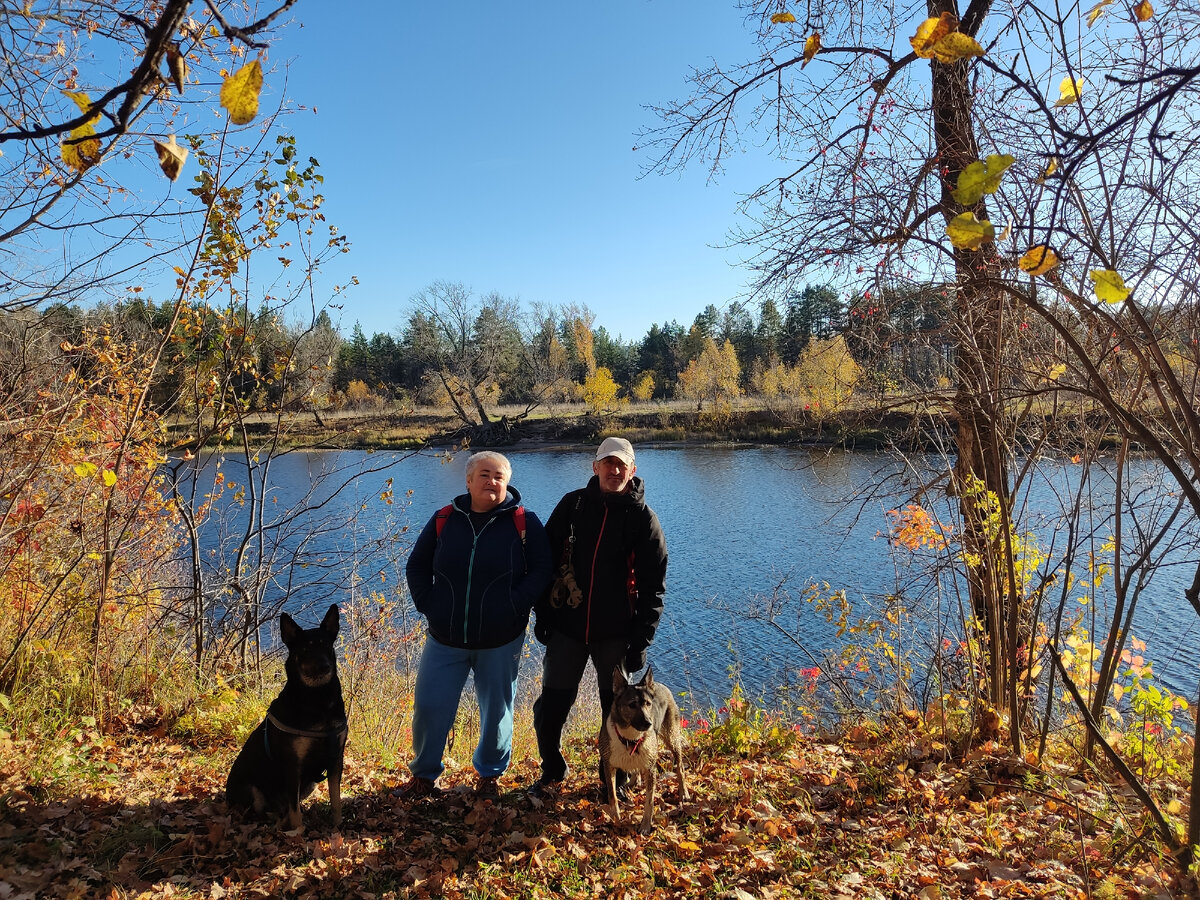 Папа, мама и девчули 😜