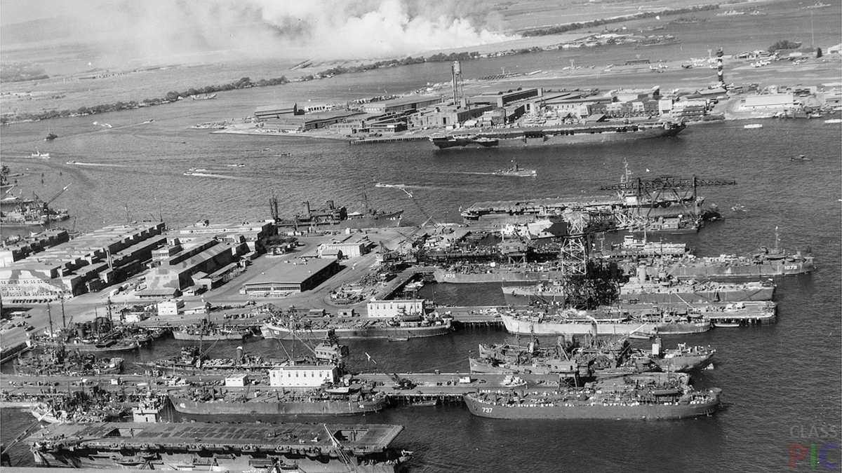 Америка 1941 год. Гавайи база Перл Харбор. Пёрл-Харбор база США. Перл Харбор Военная база США. Перл Харбор база 1941.
