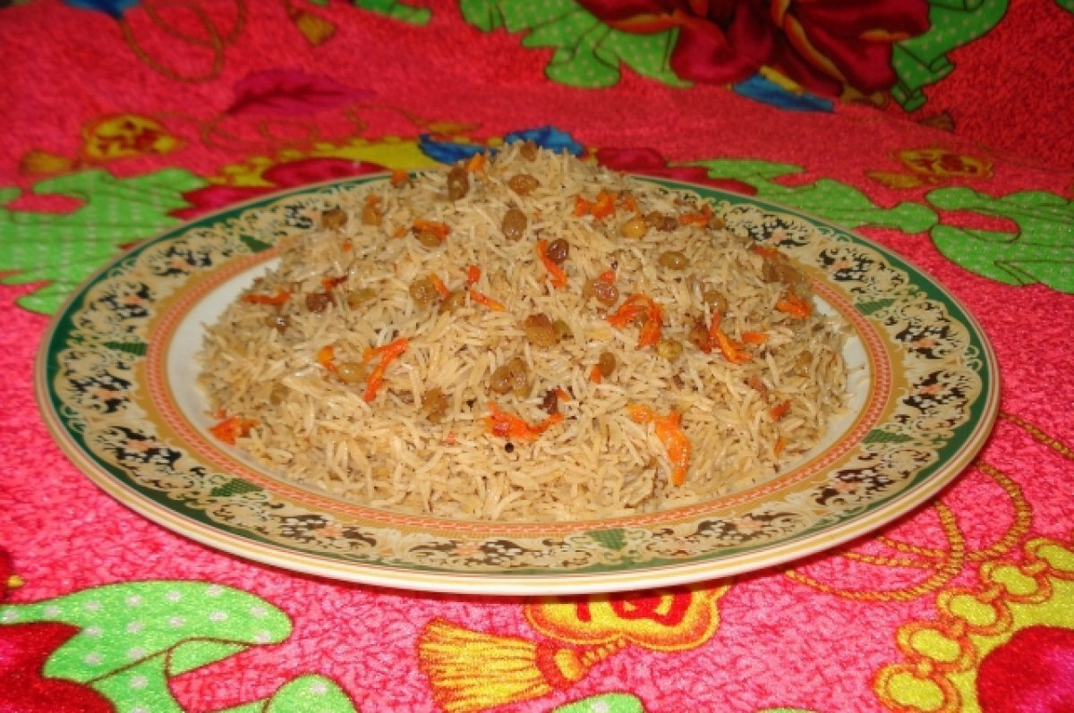    В школе Краснодара не нашли нарушений после сообщений о червях в плове