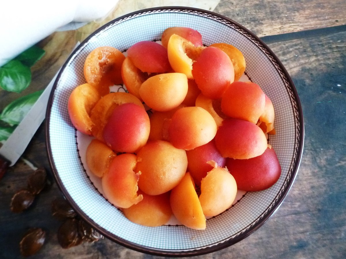 Живое варенье из жимолости, абрикосов и лесной клубники | Вкусномир -  домашние рецепты. | Дзен