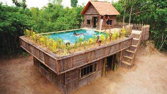 Построили деревянные дома из леса с садом и бассейном в джунглях