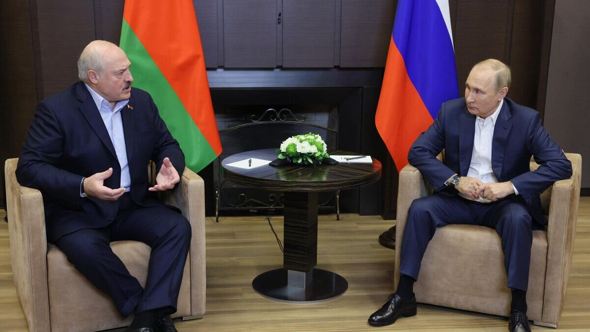    Президент РФ Владимир Путин и президент Белоруссии Александр Лукашенко во время встречи© РИА Новости / POOL