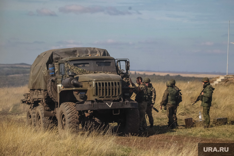    Если бы боец не отбуксировав горящий «Урал», взорвалось бы все подразделение
