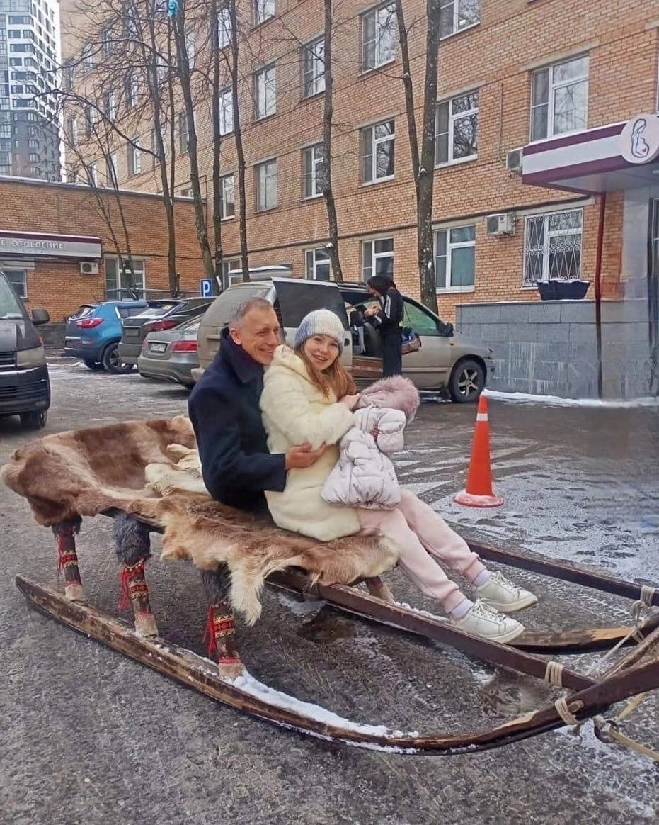 Мы поедем мы помчимся на оленях спозаранку, заработаем мы в ДЗЕНе...