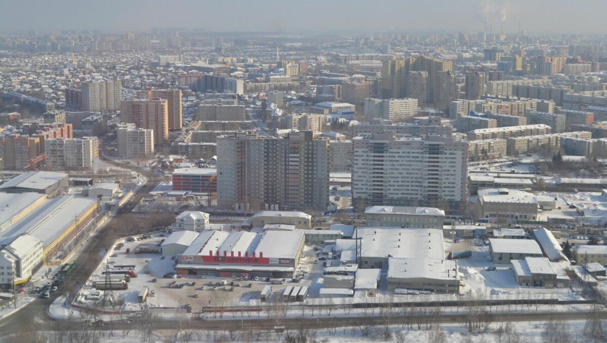     За минувшую неделю в Тюменской области произошли громкие события — сестра погибшей школьницы Татьяна Муравьева высказалась о фотографиях из дела, опубликованных адвокатом Бережного, задержан предприниматель, обвиняемый в сопротивлении силовикам, осудили троих сотрудников ГИБДД.