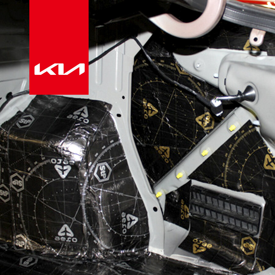 Обработка арки и крыла вибродемпферами StP Aero и StP Aero Plus